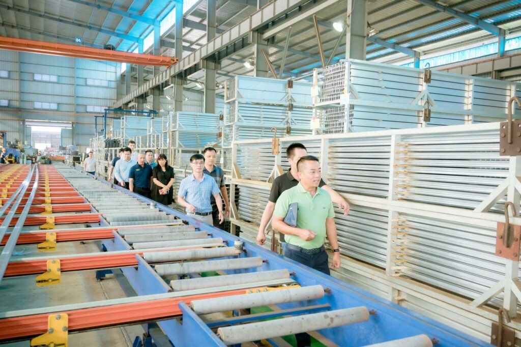 Nhom-pma-bao-hanh-15-nam-akzonobel-3-2048x1363-1-1024x682