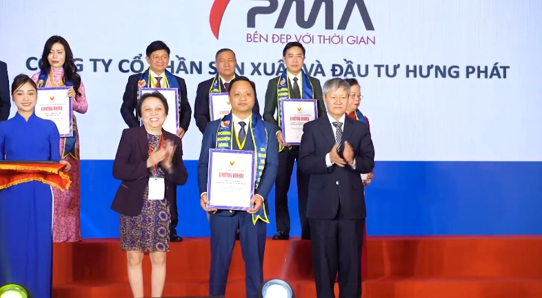 Nhom-pma-sang-tao-vi-mot-viet-nam-thinh-vuong
