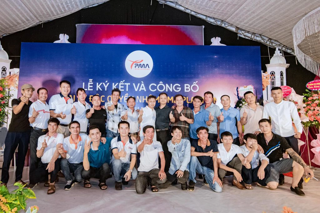 Le-ky-ket-cong-bo-dai-ly-doc-quyen-nhom-pma-platilum-dai-ly-huynh-huong (4)