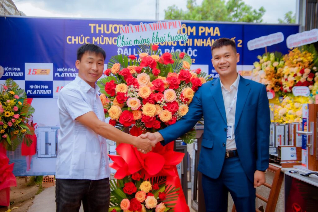Mung-khai-truong-chi-nhanh-cong-ty-the-luc-dai-ly-nhom-pma-bao-loc (10)