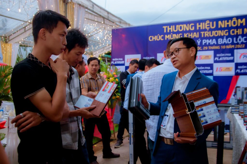 Mung-khai-truong-chi-nhanh-cong-ty-the-luc-dai-ly-nhom-pma-bao-loc (13)