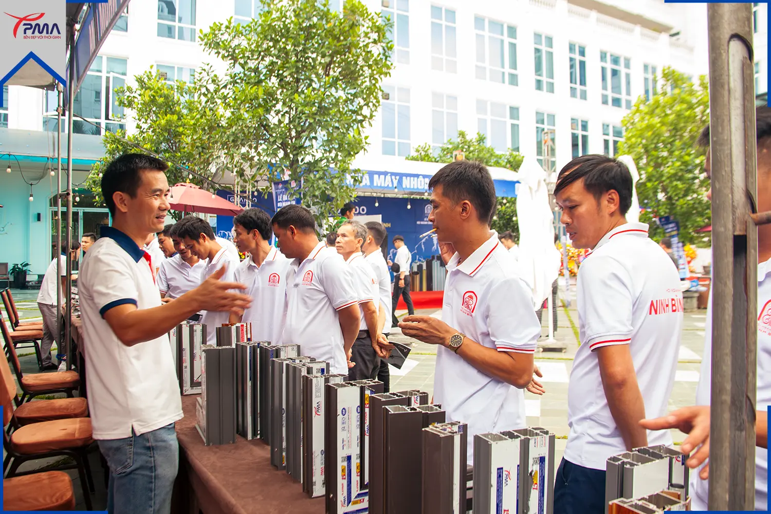 Ra-mat-hoi-cua-ninh-binh-5