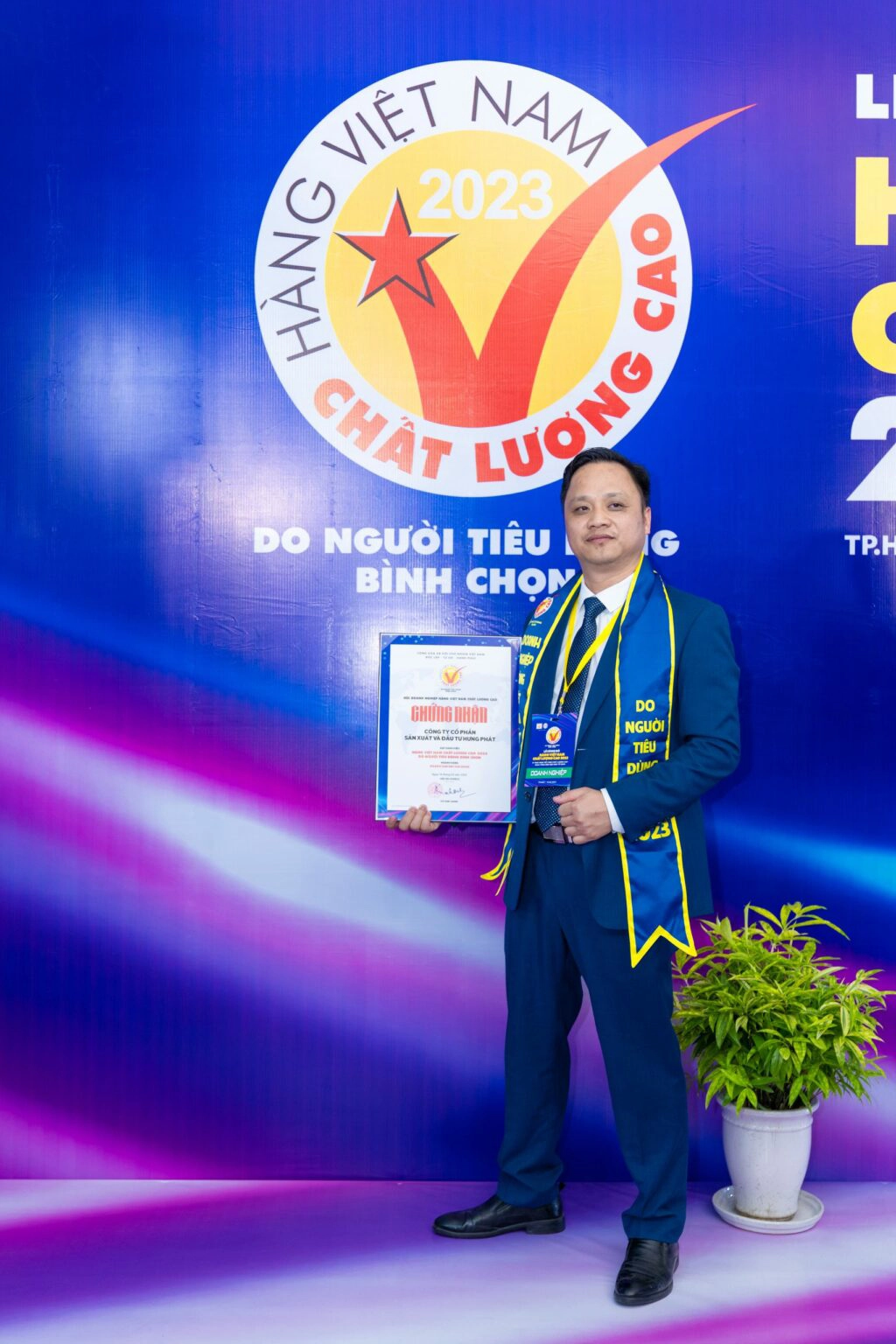 Thuong-hieu-nhom-pma=tu-hao-nhan-chung-nhan-hang-viet-nam-do-nguoi-tieu-dung-binh-chon-nam-2023 (4)
