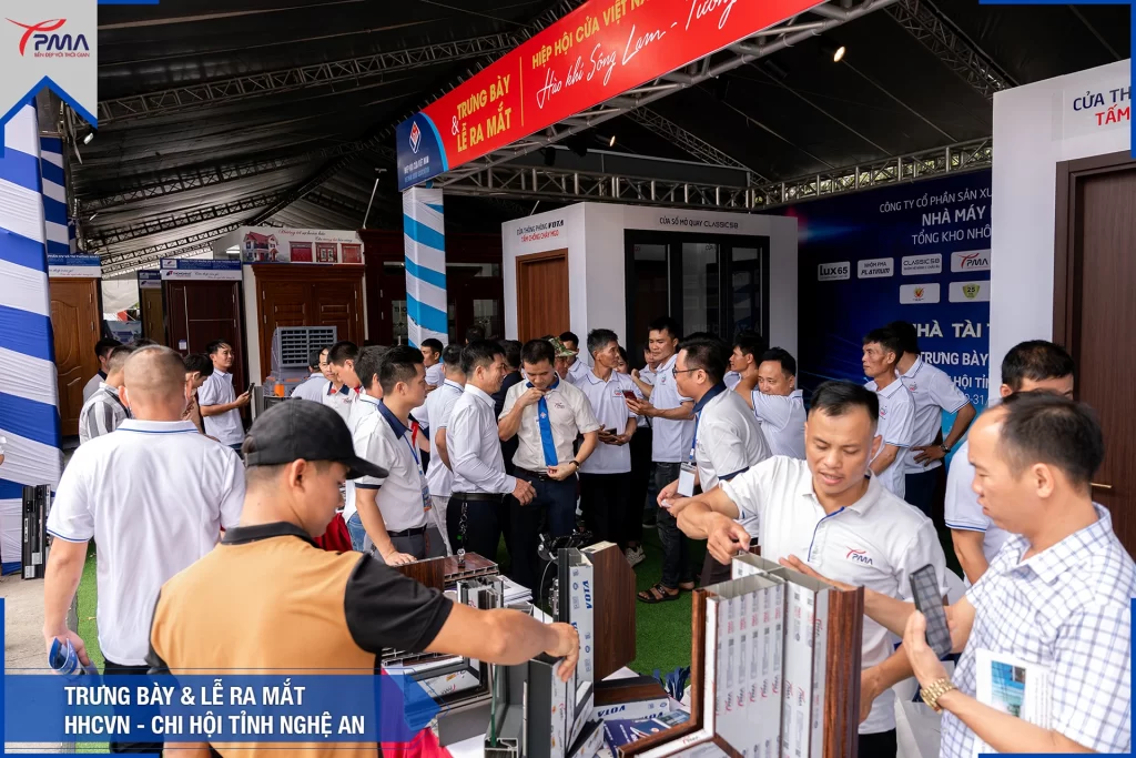 Le-ra-mat-nganh-cua-nghe-an-1024x683