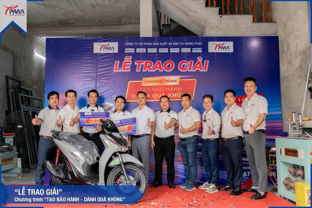 Le-trao-giai-boc-tham-trung-thuong-chuong-trinh-tao-bao-hanh-danh-qya-khung (5)