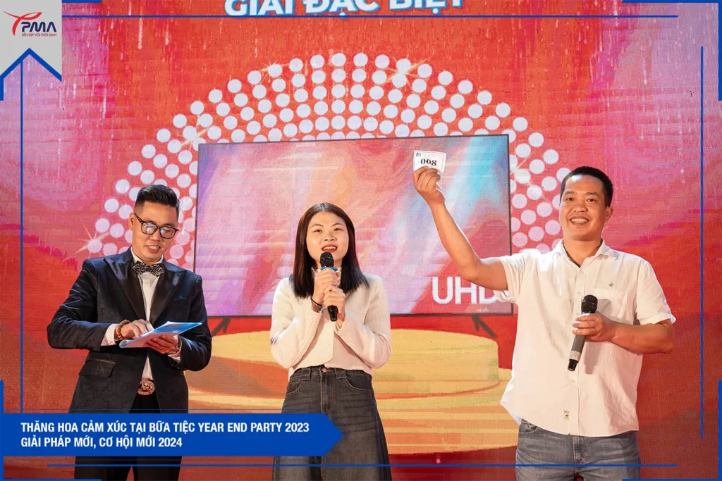 Nhom-pma-thang-hoa-cam-xuc-tai-bua-tiec-year-end-party-2023-giai-phap-moi-co-hoi-moi-2024 (16)