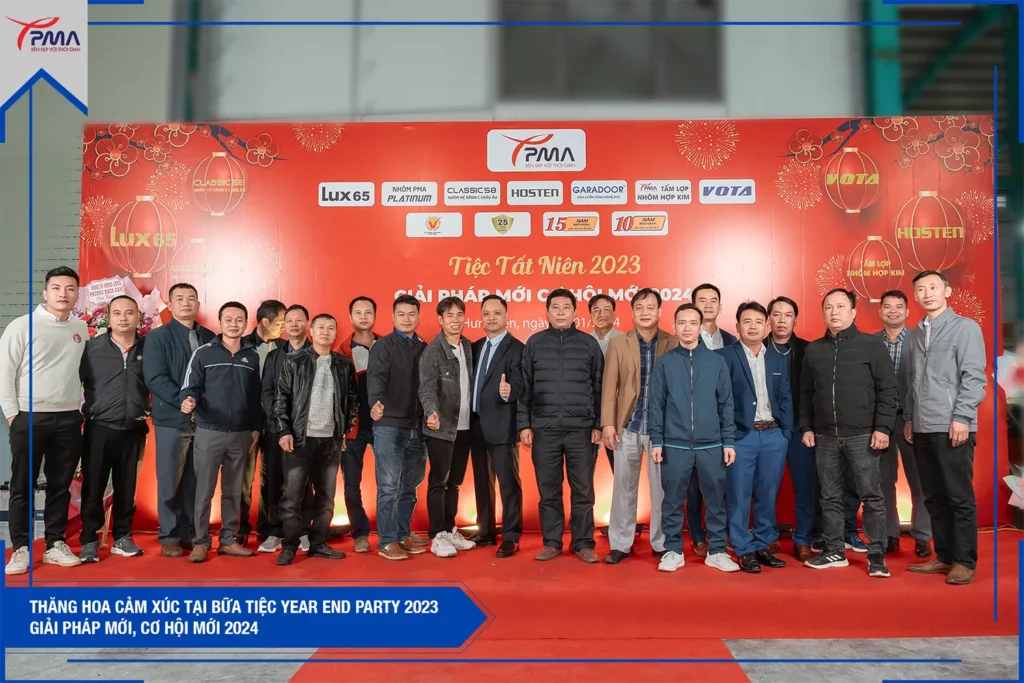 Nhom-pma-thang-hoa-cam-xuc-tai-bua-tiec-year-end-party-2023-giai-phap-moi-co-hoi-moi-2024 (17)