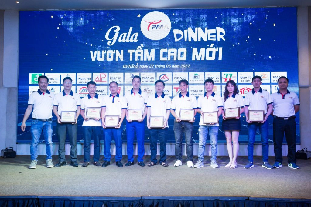 Pma-to-chuc-chuong-trinh-tri-an-khach-hang-2022-vuon-tam-cao-moi (3)